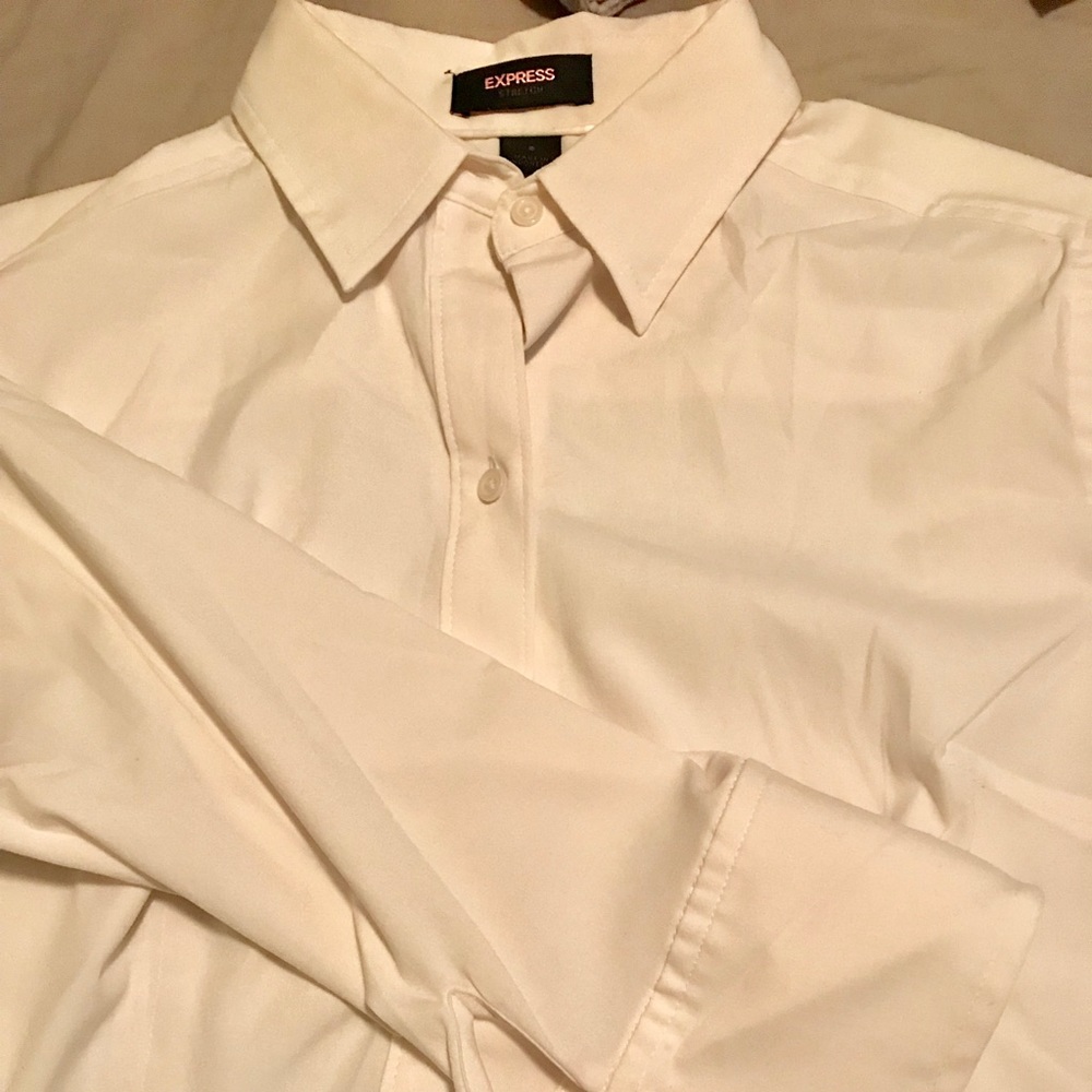 EUC WHITE BUTTON UP